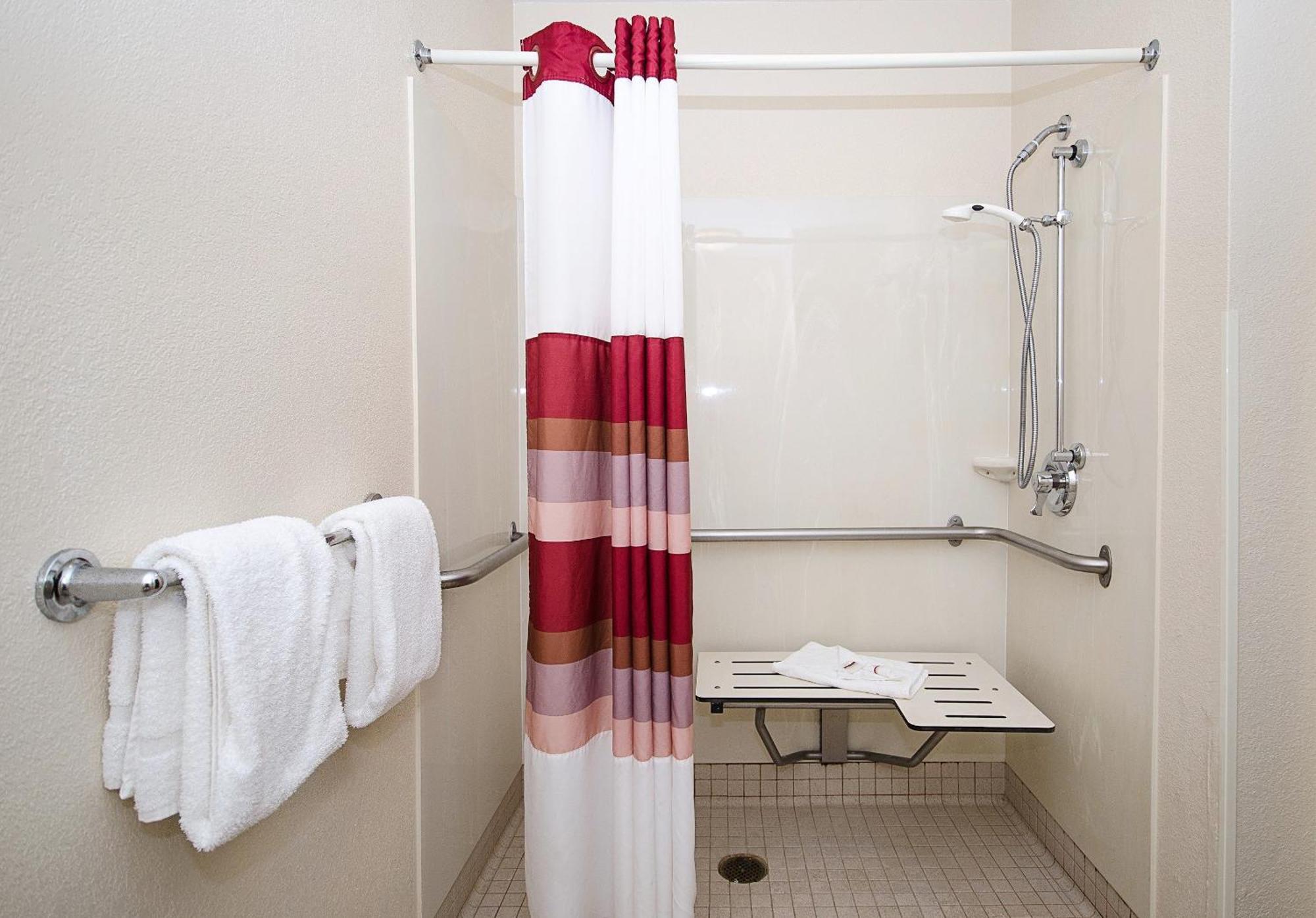 Red Roof Inn Philadelphia - Oxford Valley Langhorne Ngoại thất bức ảnh