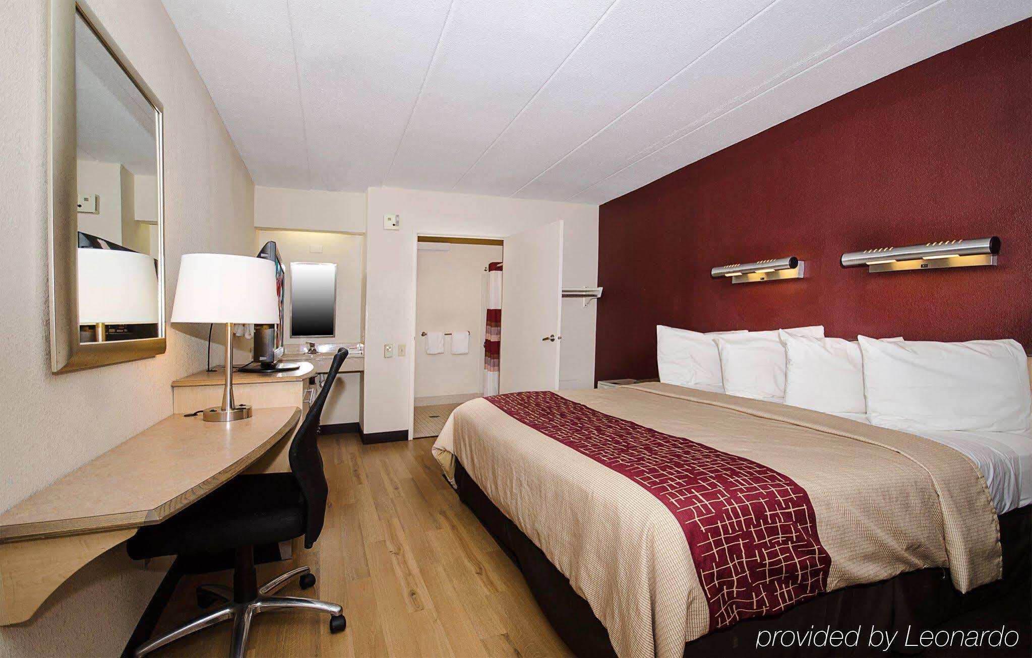 Red Roof Inn Philadelphia - Oxford Valley Langhorne Ngoại thất bức ảnh